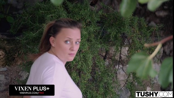 VIXENPLUS Flexible Lara Frost loves anal in any position