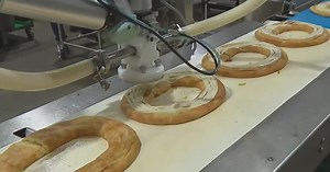 Racine, Wisconsin highlights tasty, traditional holiday treat