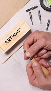 Artway Lino Cutting Tools – Ideal for Relief Printmaking – 5 Assorted Cutting Nibs and Ergonomic Handle in Wooden Storage Box