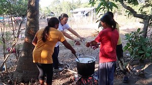 6.1K views · 267 reactions | Paghahatid ng Blessings sa mga Ka Barangay | ROMALYN VLOGS | Romalyn Vlogs | Facebook