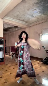 Burmese wlw dance clips: popular TikTok girl moves