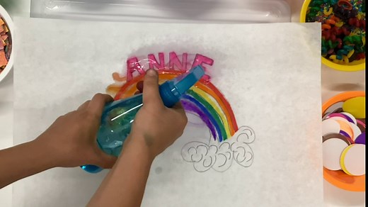 Roylco Color Diffusing Feathers 80 Die Cut Bird Feathers