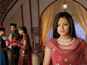 Drashti Dhami Never Wanted To Do Geet; Had Asked Director To Give Sister Role In Background!