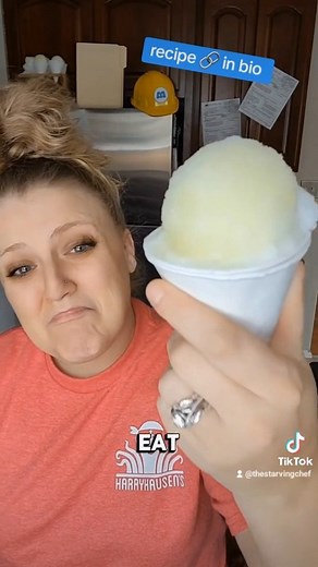 Making the lemon snow cones from Monsters Inc 😱 #fictionalfeast #reciperequest #thestarvingchef #monstersinc #snowconerecipe | The Starving Chef