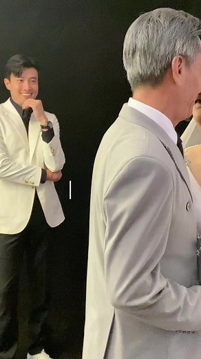 6K reactions · 74 shares | Behind the scenes Bộ ảnh Viên mãn của Gia đình Diễn viên Về nhà đi con - Quốc Trường tại Cửu Long Studio.#CuuLongStudio #TiemanhCuuLong #ConceptGiadinh #ChupAnhGiaDinh #Vienman2024 | Cuu Long Studio | Facebook