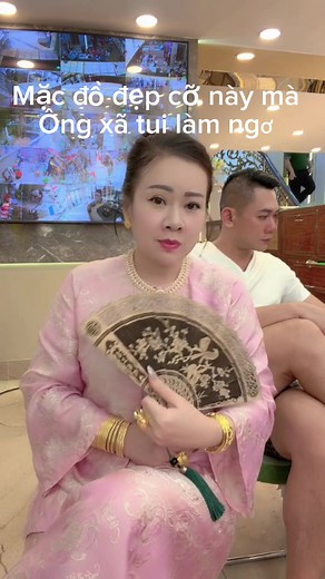 Tiệm Vàng Vân Khánh: Nơi Sáng Bóng Đẹp