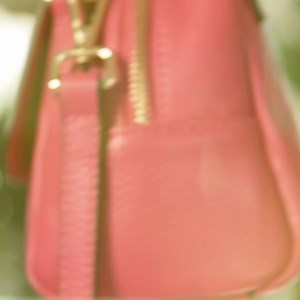 5 comments | Ti presentiamo Jada, la nuova borsetta artigianale...