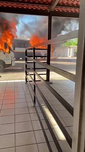 🔵🔴 Así quedaron este camión de importaciones y un autobús tras bloqueos en #Culiacán #SVNNoticias 📹 JC Noticias Advertencia ⚠️ Imágenes no aptas para menores de 18 años | Sonora Visión Noticias SVN