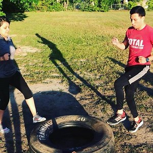Saturday Beast Camp TOE TAPS. #beastcamptraininghc #thinblueline #policefitness #militaryfitness #tacticalfitness #tacticaltraining #grind #functionaltraining #mindset #consistency #dedicated #selfmotivation #getsome #notimeforaverage #firefighterfitness #girlpower #fuckaverage #staysavage #cardiovascular #endurance #stayhungry #lifechanges #tireworkout #couplefitness | Beast Camp Training