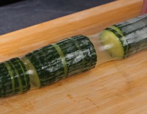 288K views · 413 reactions | Zastosowanie gumy jest szersze niż się wydaje! | 5-minutowe Sztuczki | Facebook