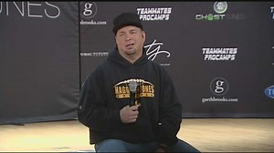 Garth Brooks in Greensboro