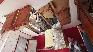 23K views · 231 reactions | Hier, la foudre s'est abattue sur une maison de Bourlon. Retrouvez notre reportage >>> https://www.lavoixdunord.fr/1365231/article/2023-08-24/une-boule-de-feu-dans-mon-couloir-la-foudre-s-abat-sur-une-maison-bourlon | La Voix du Nord rédaction Cambrai | Facebook