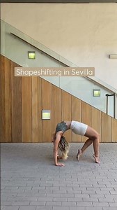 Flexible girl - Alien bridge, a wheel pose variation 👽 #flexibility #contortion