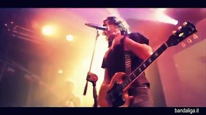 9.1K views · 130 reactions |  Ti riconosci nelle migliori canzoni di #LIGABUE? 朗 Allora solo per te i più grandi successi del #LIGA tutti dal vivo! 蘭 Sabato 5 Ottobre al Phenomenon un grande concerto da cantare e ballare! NON MANCARE! | Bandaliga | Facebook