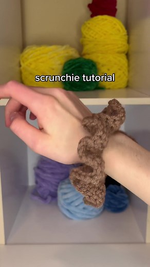 Crochet Scrunchie Tutorial: Easy Crochet Ideas