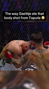 How did #JustinGaethje absorb that punch? 🤯 #ufc #mma #espnsocial #IliaTopuria