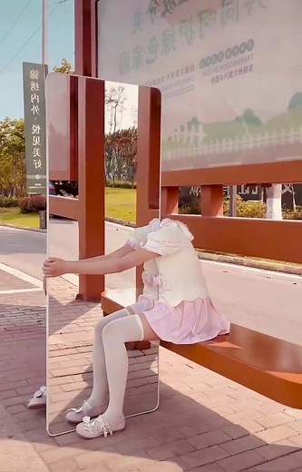 ネコやんちゃステップ｜障子で遊ぶ猫のかわいい瞬間