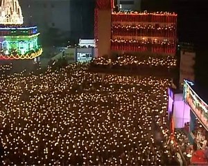 17K views · 2K reactions | Maha Aarti with over 35,000 Oil Lamps at...