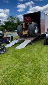 37K views · 605 reactions | Heavy Work. Unboxing the Cockshutt 2255 at Thunder in the Sticks. #pullonthis #tractor #pull #pulling #diesel #alcohol #propulling #international #johndeere #caseih #fyp #fullpull #sledpulling #modified #mini #rod #hotrod #farmer #racing #motorsports #esp #empirestatepullers | Empire State Pullers | Facebook