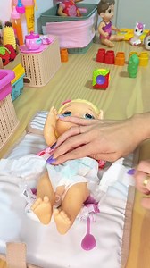 poop competition who is the winner- #toys #asmrtoys #asmr #satisfyingvideo #poop | Poppy Bee