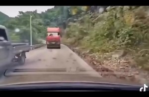 104K views · 550 reactions | Pha xử lý quá đỉnh  | ChungAuto.vn | Facebook