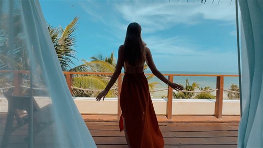 Casa Zamna sits besides the turquoise beach of Tulum. 21 Beachfront suites of bliss, relaxation, and luxury for the grandest retreat. Escape to a coast of wonder and romance this summer. | Secrets Tulum Resort & Beach Club