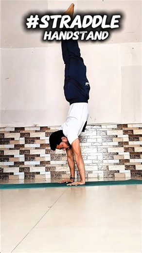 💥how to do straddle hand balance ⚡| 💪press handstand tutorial 😱 #shorts #tutorial #yoga #foryou
