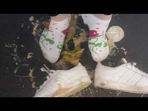Adidas Superstars and Socks crush Messy Banana and Apple Pie