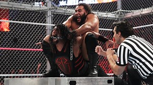 Sasha Banks fights back against Charlotte Flair: WWE Hell in a Cell 2016 (WWE Network Exclusive)