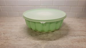 Vintage Tupperware Jadeite Green Jello Mold, Vintage Tupperware, Retro Tupperware Jello Mold - Etsy UK