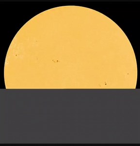 5.8K views · 305 reactions | BIG SUNSPOT ALERT: Sunspot AR3529 is still growing, quadrupling in size since Tuesday. This 48-hour movie from NASA's Solar Dynamics Observatory shows its rapid development. Spaceweather | The Watchmen's Earth and Space connection | Facebook