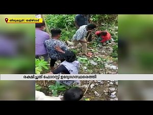 ഒമ്പതടി നീളമുള്ള പെരുമ്പാമ്പിന്റെ വായില്‍ നിന്ന് കര്‍ഷകനെ രക്ഷപ്പെടുത്തി| Mathrubhumi News