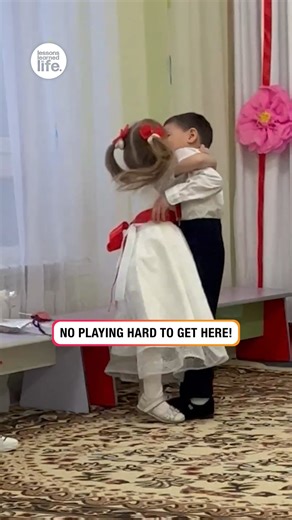 Gift Prompts Big Kiss 💋 | Lessons Learned In Life