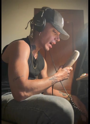 Mini concierto?! 🥶🔥🐍 #BLK #RapEspañol | BLAKE