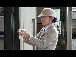 Shinkansen 300系 & 500系 @ Shin-Ôsaka station + Beautiful female crew operations.