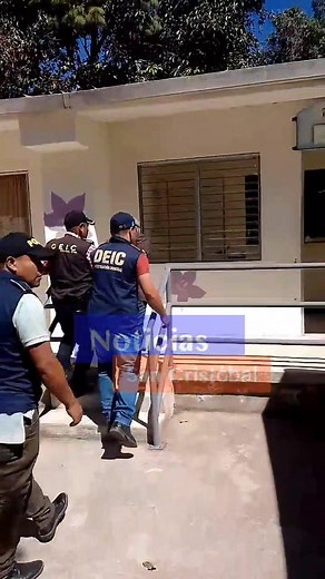 CAPTURADO EN CIUDAD SAN CRISTÓBAL HOMBRE QUE AGREDIÓ SEXUALMENTE A NIÑA DE 17 AÑOS José Raúl Mejicanos González, es capturado en la 5 calle, y 18 avenida, Vista al Valle, San Cristóbal, zona 8 de Mixco, su acto quedó grabado en video y viralizado en redes sociales; desde ese momento, Investigadores del Departamento de Investigación de Violencia Contra La Mujer, Libertad E Indemnidad Sexual, trabajaron para identificarlo, ubicarlo y perfilarlo; con esos datos se acude al MP para solicitar la orde