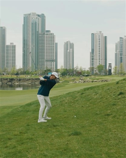 These slow mo swings 😍 #LIVGolfKorea | LIV Golf