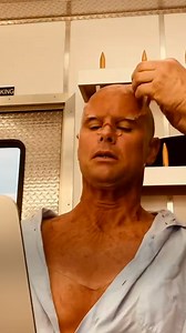 Watch how Walton Goggins turns into "The Ghoul" from Fallout the TV series! 😮 | LADbible Australia