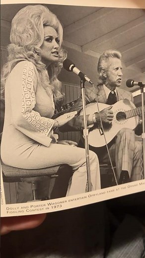 1972 Touch your woman Dolly Parton 🎸🎸🎸🎸🎸