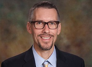 Low Vision Doctor Indiana - Dr. Jarrod Long | IALVS