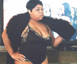 Poor Thang: Countess Vaughn Shows Off Big Girl BBW Lingerie And Gets Relentlessly Roasted!