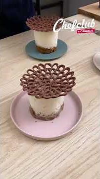 Iced Peaches & Lace 🍑😍 Fresh, fruity, & fancy with chocolate lace #SHORTS