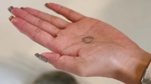 Sequence Showing Proper Contact Lens Hygiene: vídeo stock (100% livre de direitos) 3441681969 | Shutterstock