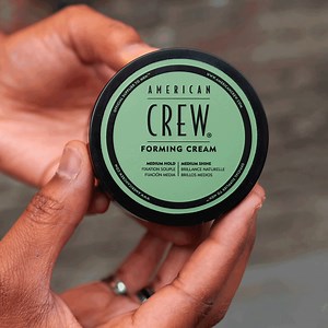 Uncover the Medium hold and Medium shine of Forming Cream—an easy-to-use styling cream that works well for all hair types, providing excellent pliability and a natural shine. | American Crew UK