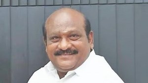 Madras University Convocation: ஆளுநருக்கு பட்டம் வழங்கும் தகுதி இல்லை; சென்னைப் பல்கலை. விழாவைப் புறக்கணித்த அமைச்சர் செழியன்!