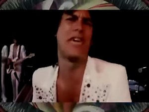 KC and the Sunshine Band es una banda estadounidense formada en 1973 en Miami, Florida. Su estilo ha incluido funk, R&B, disco, pop rock y dance. La banda fue formada por Harry Wayne Casey, quien trabajaba media jornada en una tienda de discos y en "TK Records" en Miami. | Baúl del Tiempo