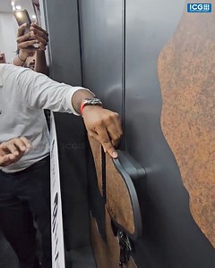 കേരളത്തിൽ ഇതുവരെ കാണാത്ത വാതിലുകൾ കണ്ട് ഞെട്ടി ഭാമ 😮 എന്തൊക്കെ ടെക്‌നോളജിയാ Hawaii Store Ettumanoor Inauguration #Bama #bhama | Indian Cinema Gallery