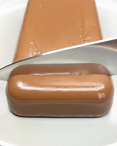 9.1K views · 66 reactions | Just add chocolate to milk and after 5 minutes we get a delicious dessert. No flour and no baking! | The Tasty Table | Facebook