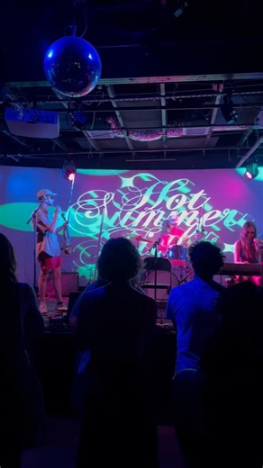 7 comments | Our local musicians and artists really put the HOT in Hot Summer Nights this year! We hope you came out to support the local music scene and venues. We love being able to be part of this incredible initiative by the @redriverculturaldistrict to bring folks out during this typically slower time in the Austin music scene ‍♀️睊李 #hotsummernights #dtatx # #downtownaustin #localmusic #livemusicscene #livemusicaustin #defendredriver | Downtown Austin | Facebook