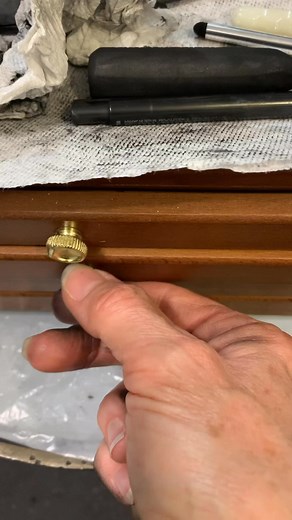 Oeuvre en cours de création pour le défi une oeuvre à leur image ! #charcoaldrawing #artgalleries #charcoalart #caribou | Suzie Samuel Animal’Art